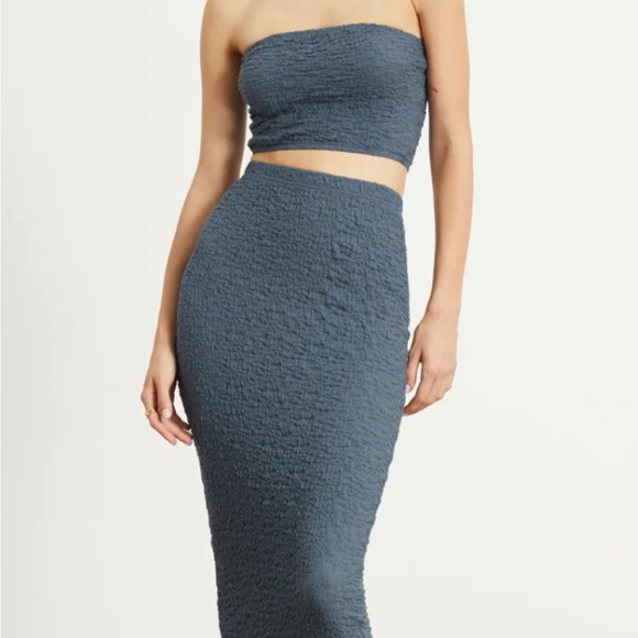 Commense coastal breeze textured two piece skirt set size small - Picture 2 of 4